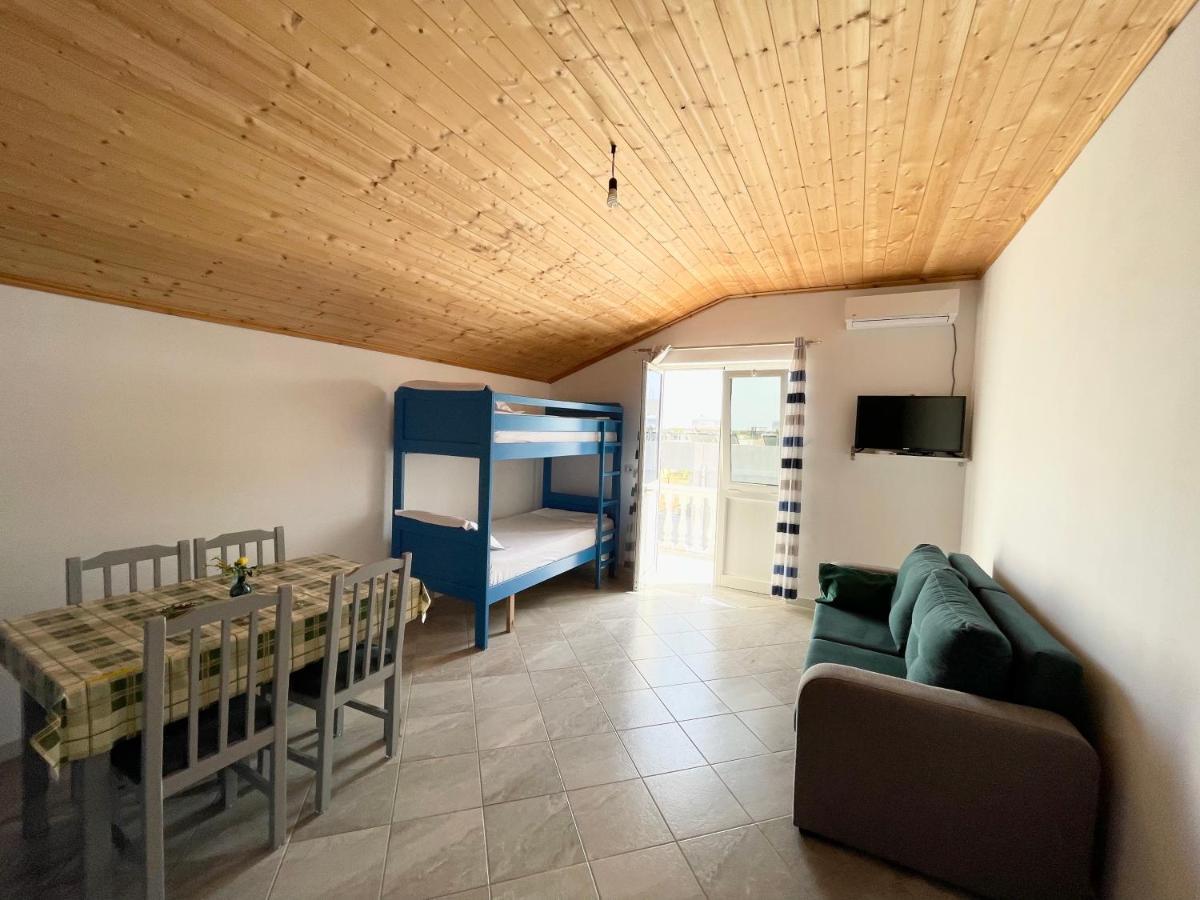 Doci Seven Hotel Velipojë Buitenkant foto