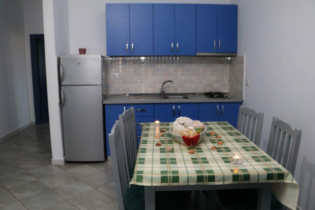 Doci Seven Hotel Velipojë Buitenkant foto