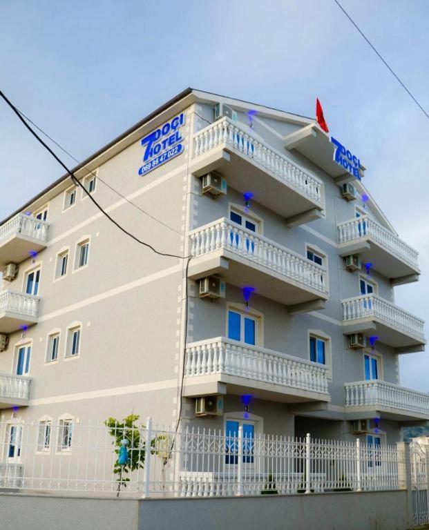 Doci Seven Hotel Velipojë Buitenkant foto